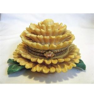 Chrysanthemum Trinket Box